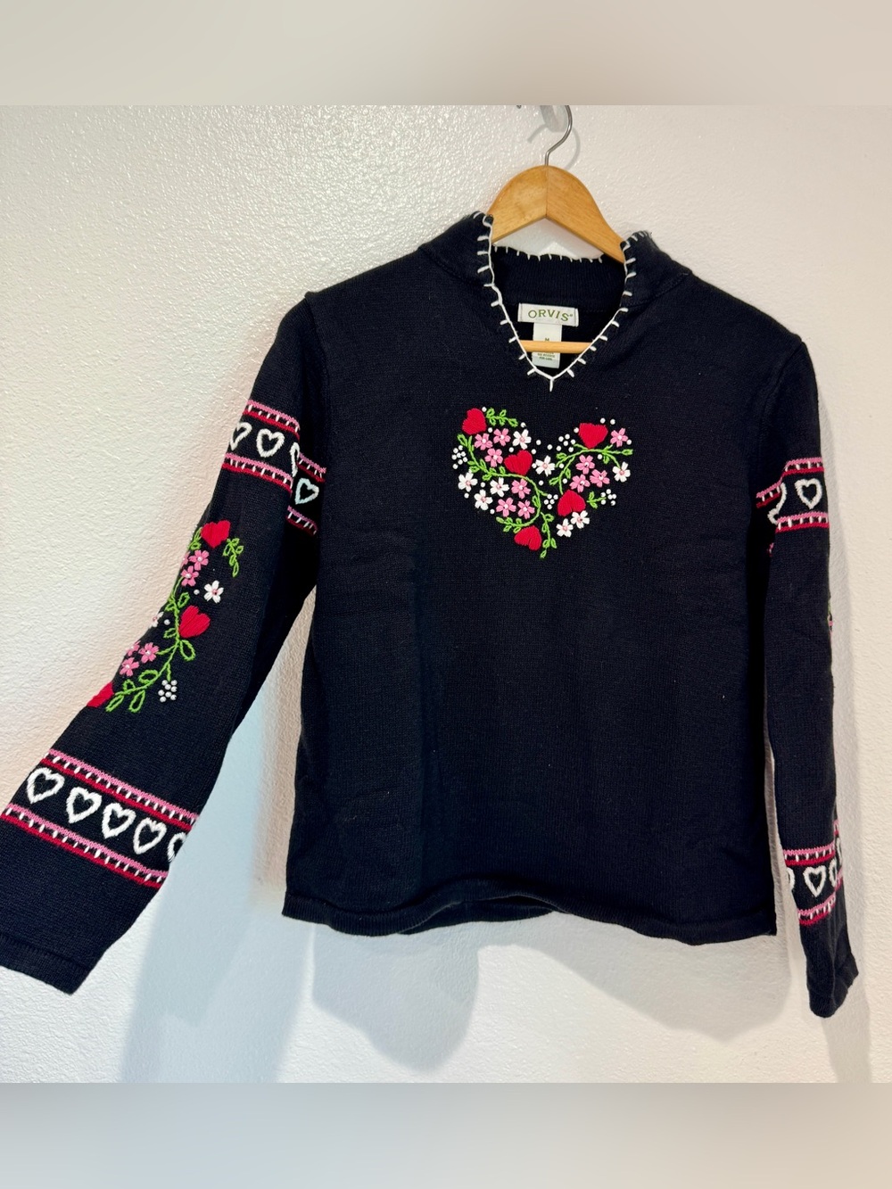 Vintage Orvis Black Floral Heart Embroidered Split Collar Knit Grandma Sweater M